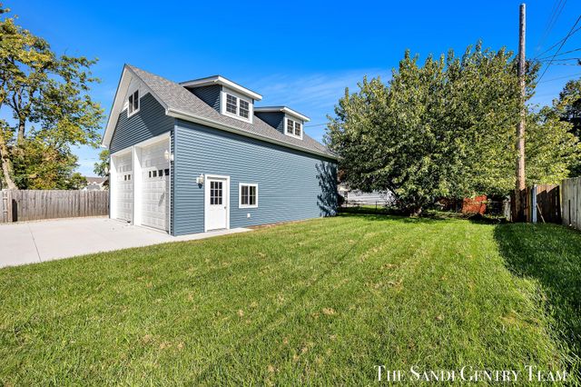 514 N 5th Street, Grand Haven City, MI 49417