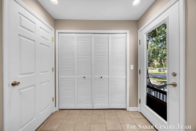 514 N 5th Street, Grand Haven City, MI 49417