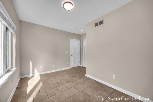 514 N 5th Street, Grand Haven City, MI 49417