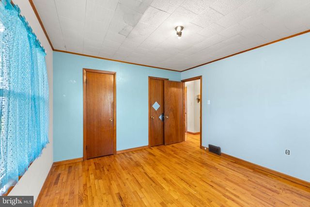 299 KELLER RD, Toms Brook, VA 22660