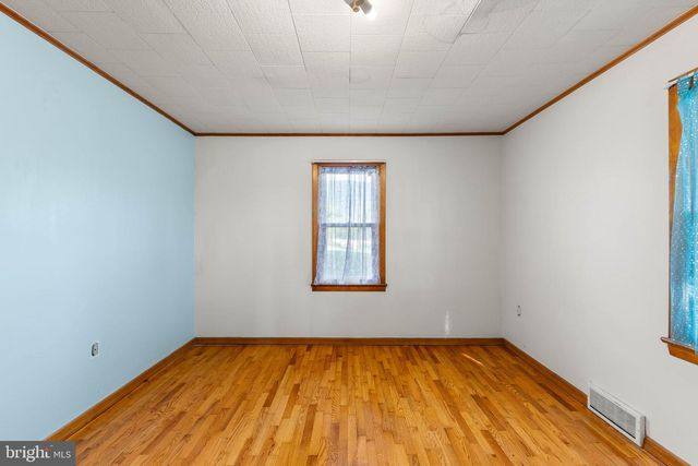 299 KELLER RD, Toms Brook, VA 22660