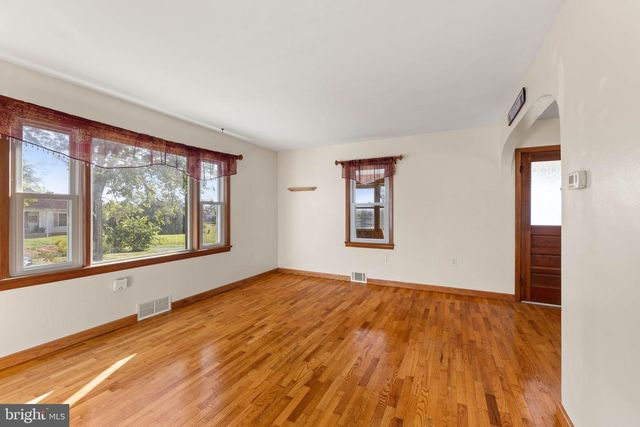 299 KELLER RD, Toms Brook, VA 22660