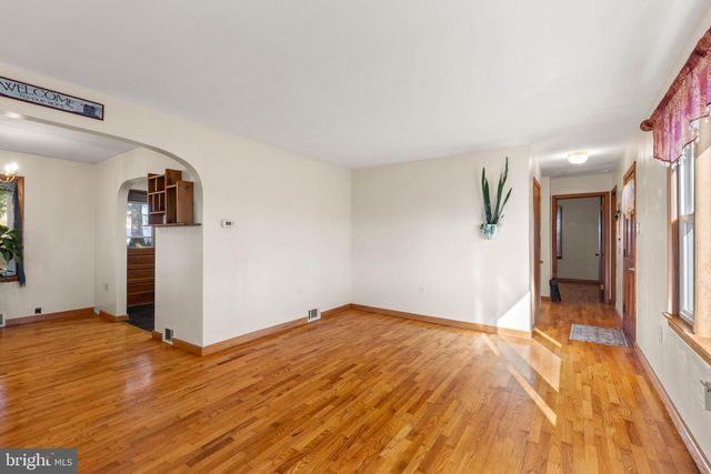 299 KELLER RD, Toms Brook, VA 22660