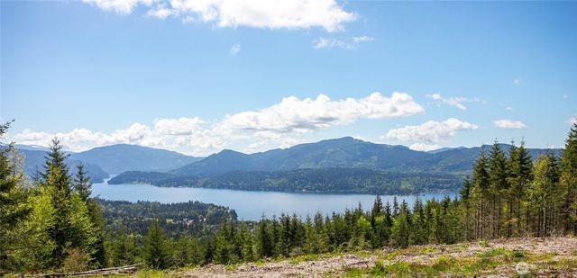 3722 Academy Highlands Drive, Bellingham, WA 98229