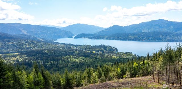 3722 Academy Highlands Drive, Bellingham, WA 98229