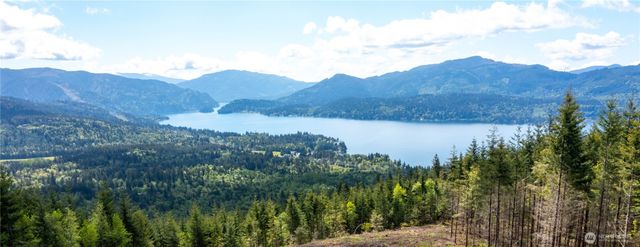 3722 Academy Highlands Drive, Bellingham, WA 98229