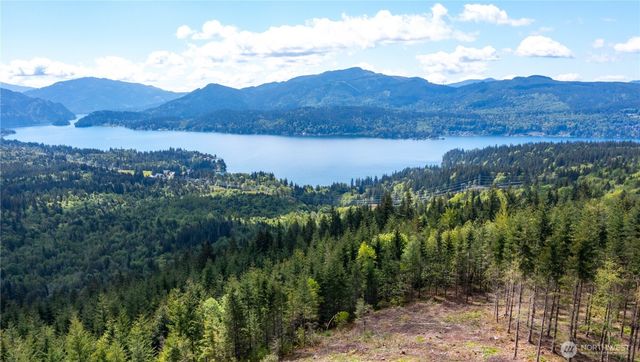 3722 Academy Highlands Drive, Bellingham, WA 98229