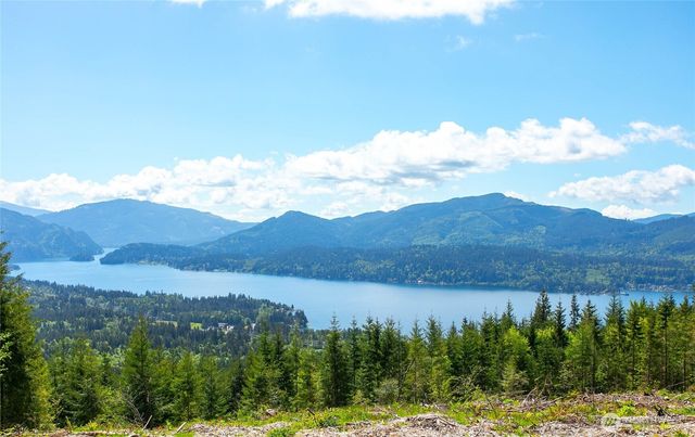 3722 Academy Highlands Drive, Bellingham, WA 98229