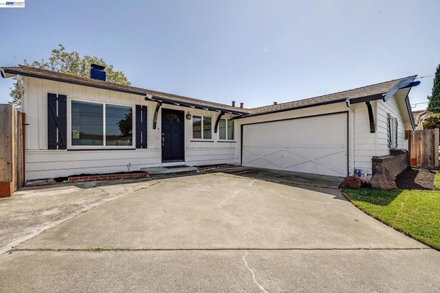 2320 Bermuda Ln, Hayward, CA 94545