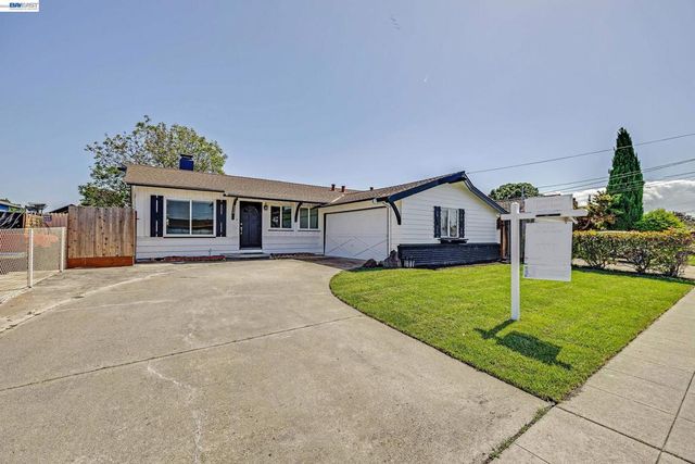 2320 Bermuda Ln, Hayward, CA 94545
