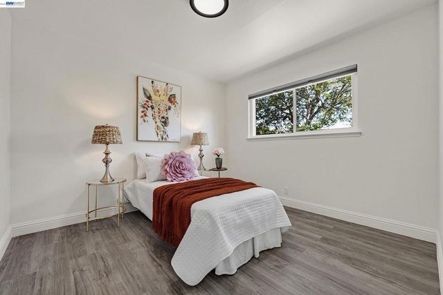 2320 Bermuda Ln, Hayward, CA 94545