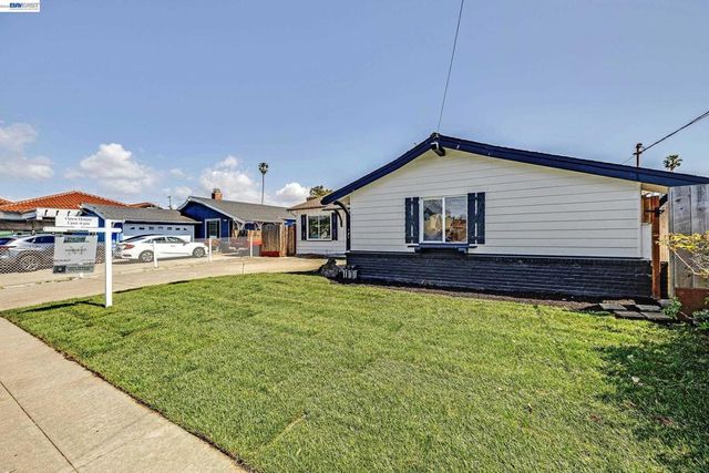 2320 Bermuda Ln, Hayward, CA 94545