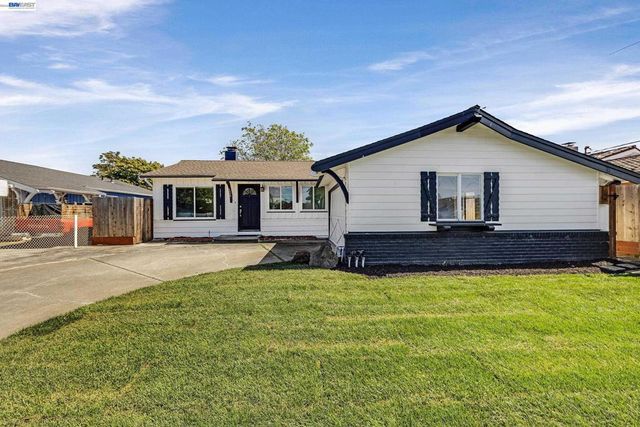 2320 Bermuda Ln, Hayward, CA 94545