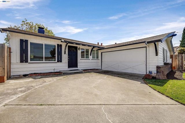 2320 Bermuda Ln, Hayward, CA 94545