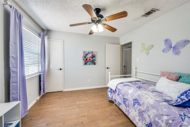 5004 Celtic Drive, Arlington, TX 76017