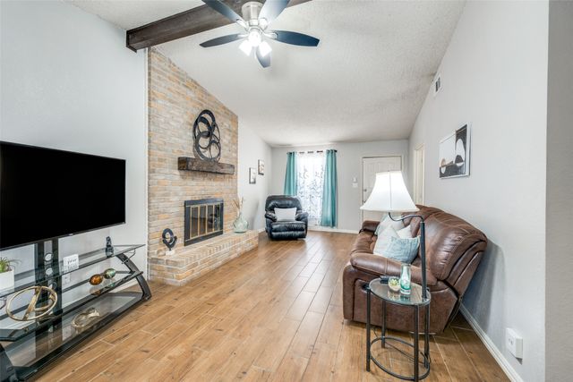 5004 Celtic Drive, Arlington, TX 76017