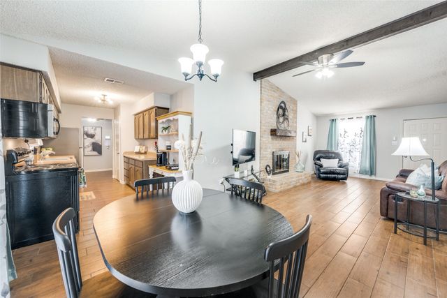 5004 Celtic Drive, Arlington, TX 76017