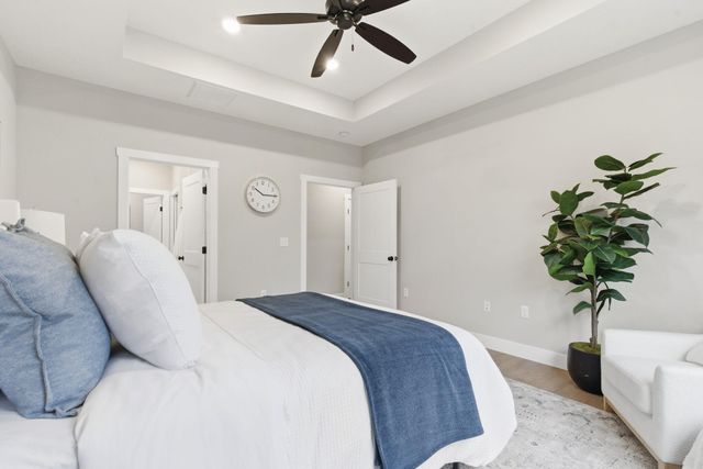 5214 S Logan Drive, Battlefield, MO 65619