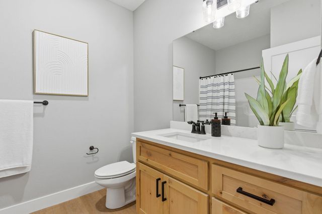 5214 S Logan Drive, Battlefield, MO 65619