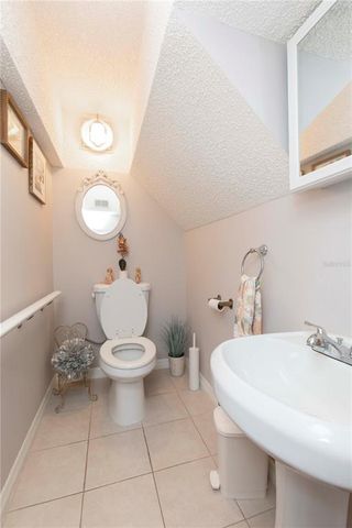 6043 WILDS DRIVE 2B, New Port Richey, FL 34653
