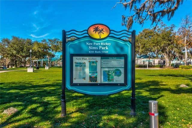 6043 WILDS DRIVE 2B, New Port Richey, FL 34653
