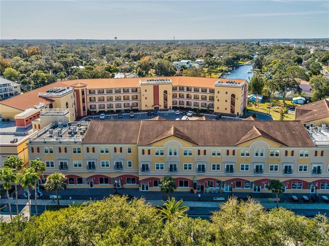 6043 WILDS DRIVE 2B, New Port Richey, FL 34653