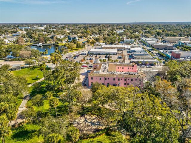 6043 WILDS DRIVE 2B, New Port Richey, FL 34653