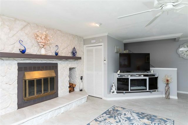 6043 WILDS DRIVE 2B, New Port Richey, FL 34653