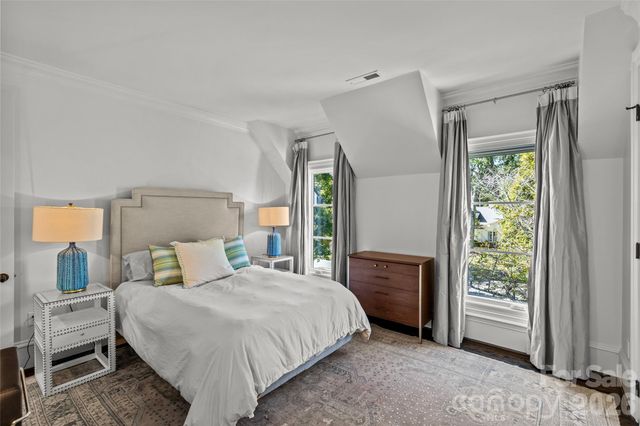 727 Colville Road, Charlotte, NC 28207