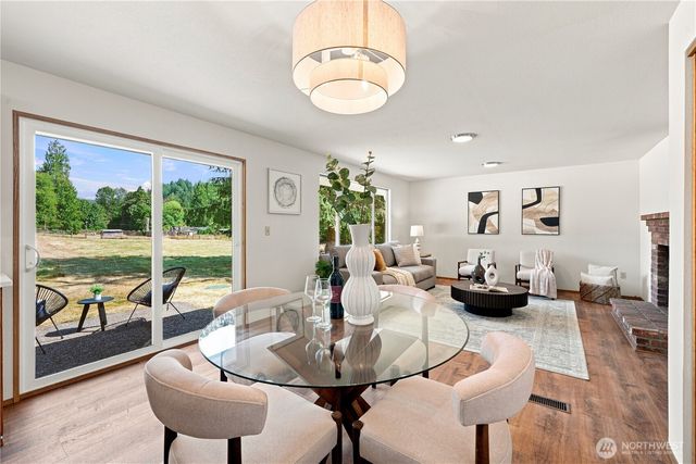 13714 217th Avenue SE, Issaquah, WA 98027