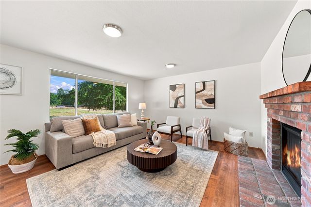 13714 217th Avenue SE, Issaquah, WA 98027