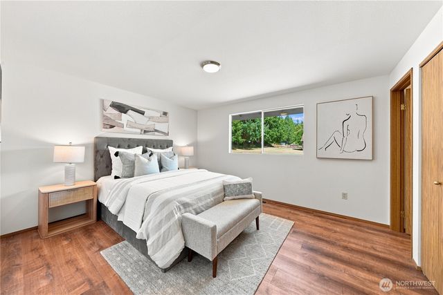 13714 217th Avenue SE, Issaquah, WA 98027