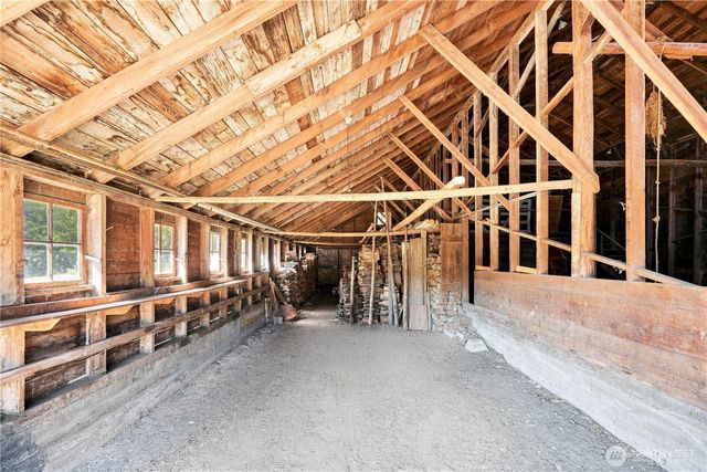 13714 217th Avenue SE, Issaquah, WA 98027