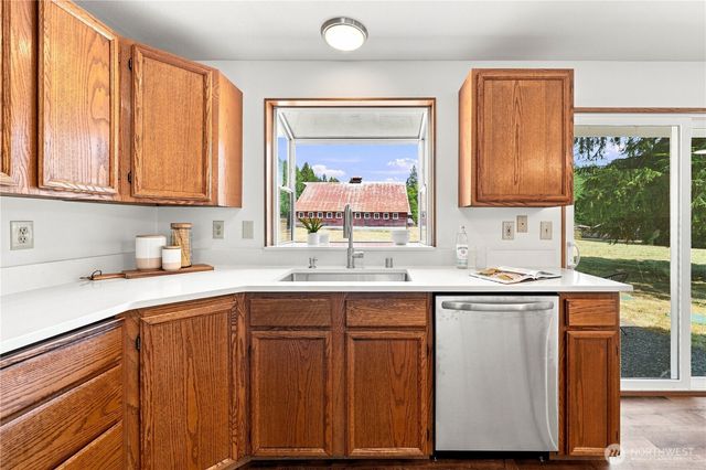 13714 217th Avenue SE, Issaquah, WA 98027