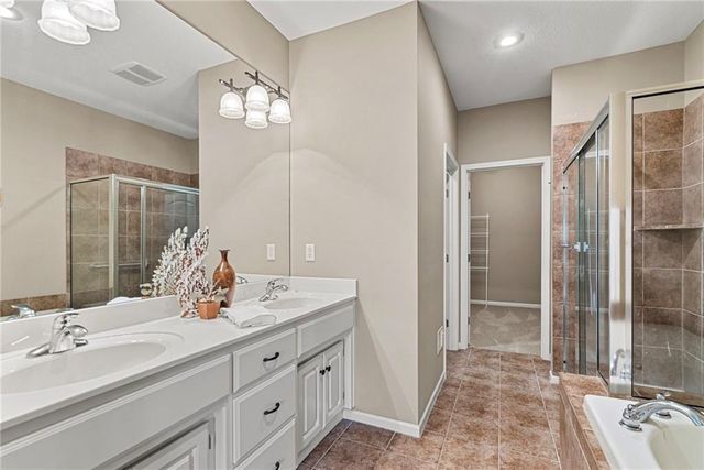 14128 S Summit Street, Olathe, KS 66062