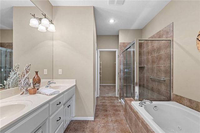14128 S Summit Street, Olathe, KS 66062