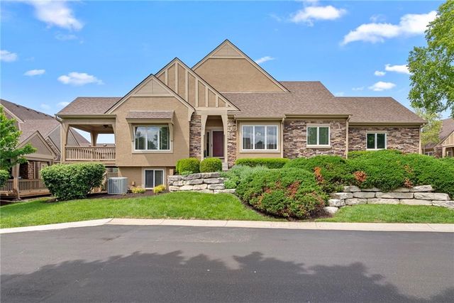14128 S Summit Street, Olathe, KS 66062