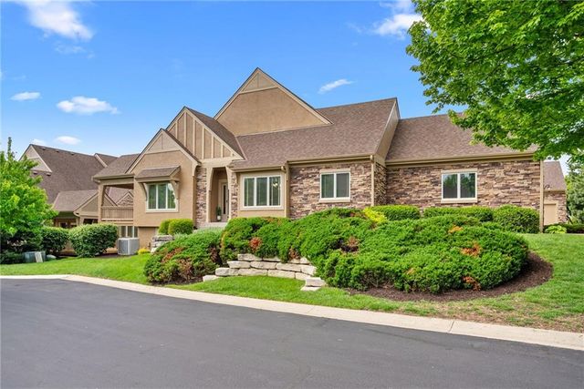 14128 S Summit Street, Olathe, KS 66062