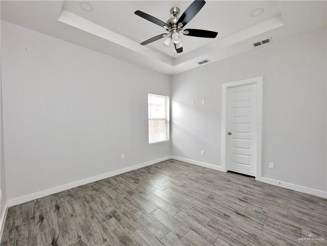 912 W Kohala Avenue, Alton, TX 78573