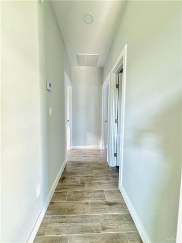 912 W Kohala Avenue, Alton, TX 78573