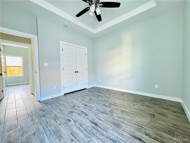 912 W Kohala Avenue, Alton, TX 78573