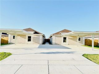 912 W Kohala Avenue, Alton, TX 78573