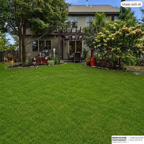 16854 Erskine Street, Omaha, NE 68116