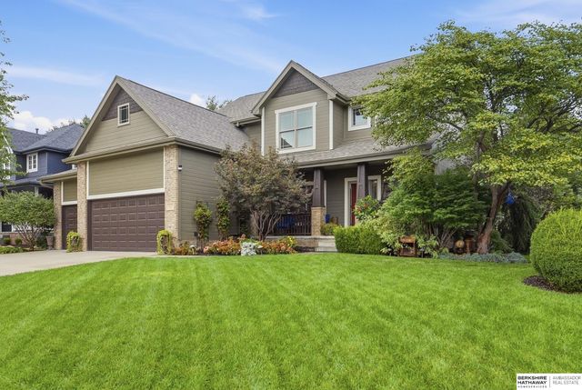 16854 Erskine Street, Omaha, NE 68116