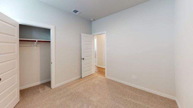 201 Fire Fox WAY, Jarrell, TX 76537