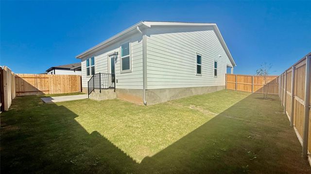 201 Fire Fox WAY, Jarrell, TX 76537