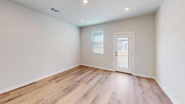 201 Fire Fox WAY, Jarrell, TX 76537