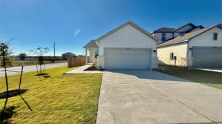 201 Fire Fox WAY, Jarrell, TX 76537