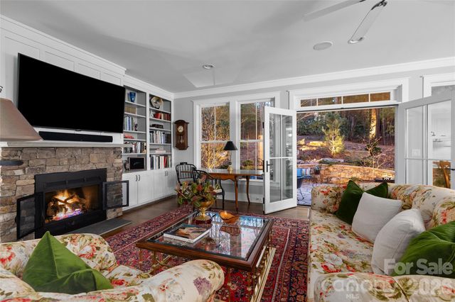 79 Chauncey Circle, Asheville, NC 28803