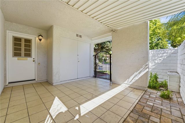 2156 E Via Mariposa H, Laguna Woods, CA 92637